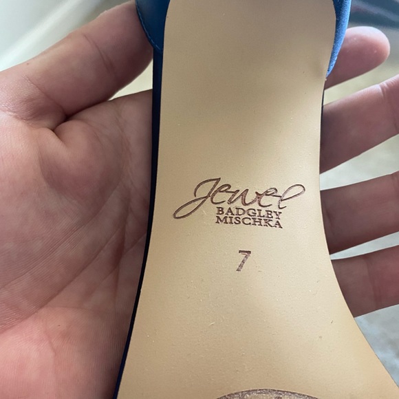 Jewel by Badgley Mischka Size 7 Heels - Picture 2 of 8